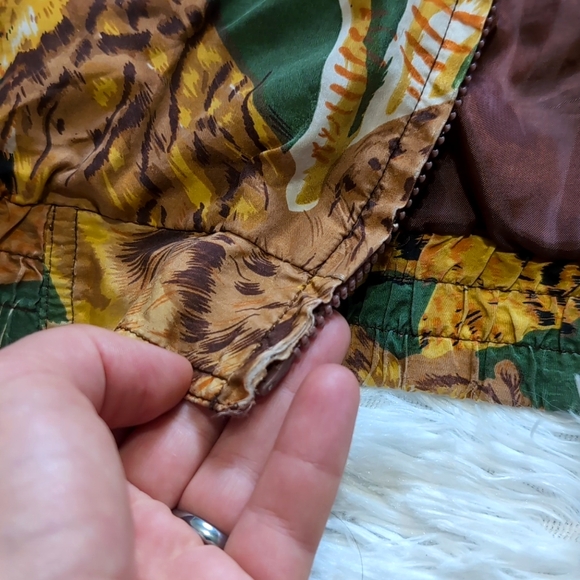 🔴LOWEST! Vintage 100% Silk Lion, Tiger, & Leopard Big Cat Print Bomber Jacket - Picture 10 of 14